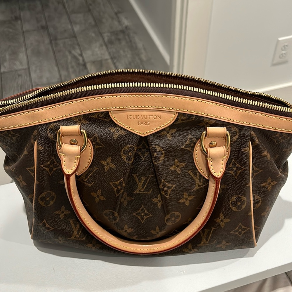 Louis Vuitton very good condition like new